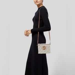 Michael Kors Fulton Double Zip Snap Vanilla Cream Crossbody Bag